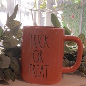 Brand New Rae Dunn TRICK OR TREA Double Sided HALLOWEEN MUG CUP